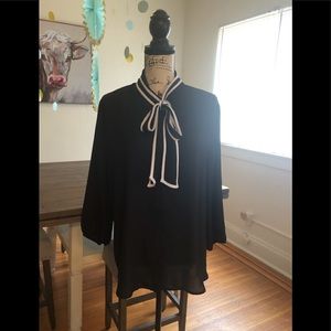 Adorable NY&Co Button Up Bow Blouse NWT